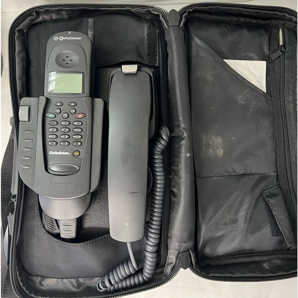 Globalstar GSP-1600 Satellite Phone and Car‎ Kit Bundle